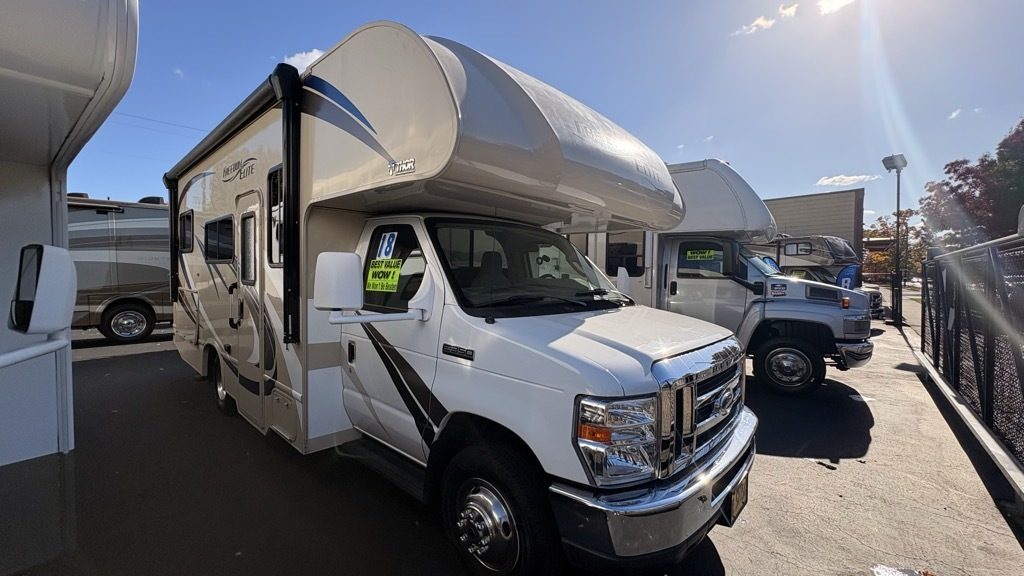 2018 Thor Motor Coach Freedom Elite 23H featured photo